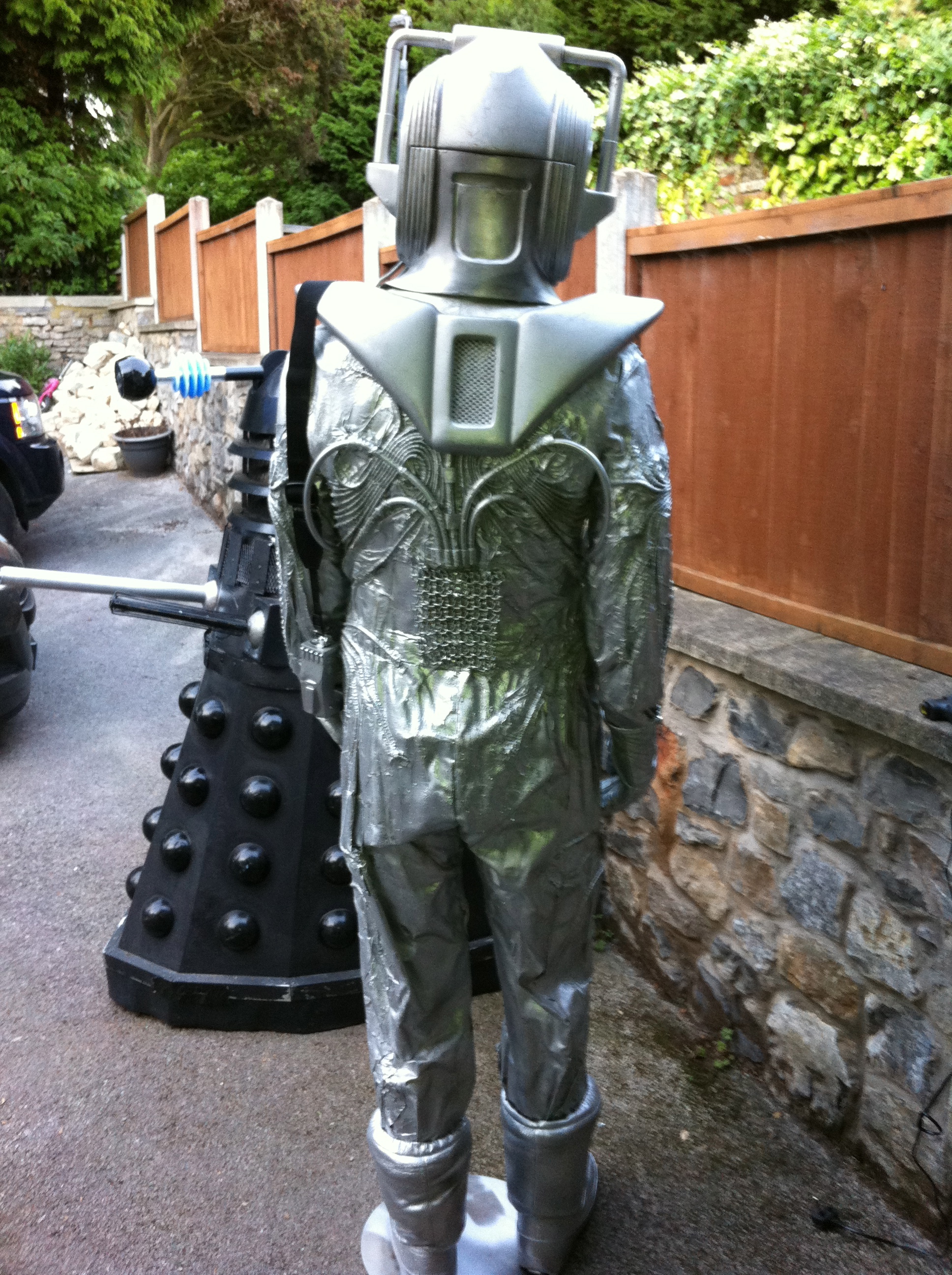 ORIGINALcybermanCOSTUMEearthshockMBH.jpg